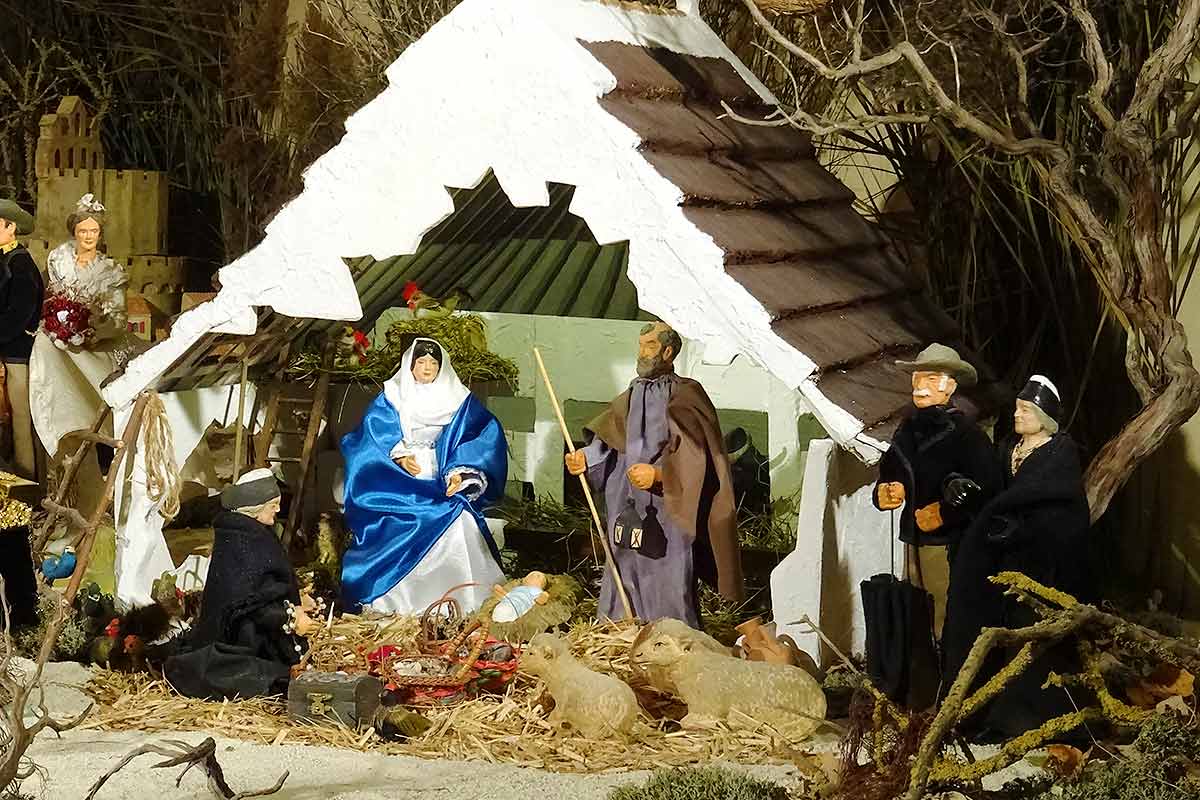 Crèche de Noël de la Confrérie des Gardians à Arles