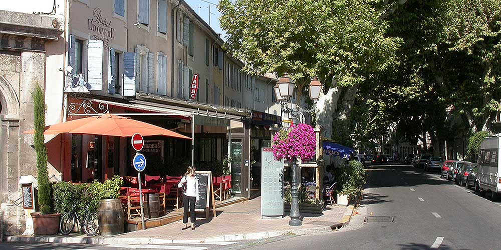 Saint Remy de Provence Boulevard Mirabeau