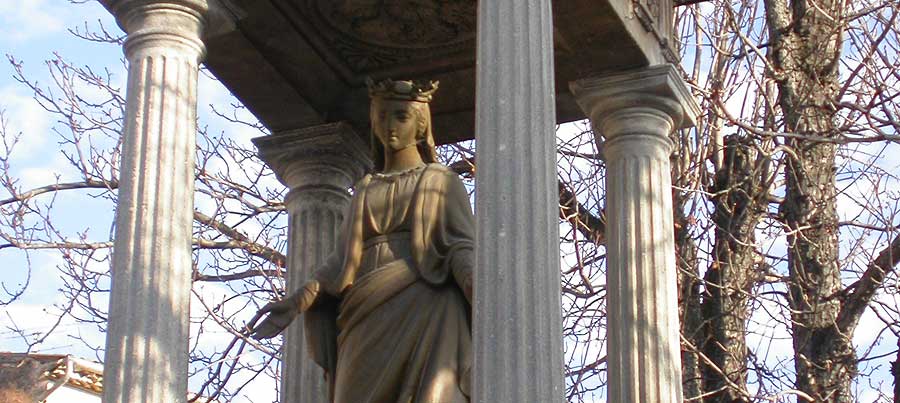 Mane Statue de la Vierge