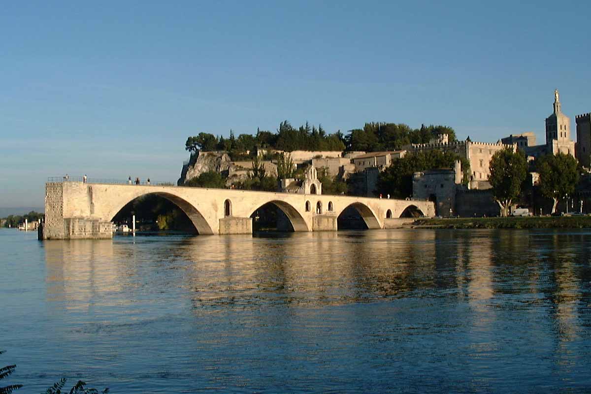 Pont Saint-Bénézet sur le Rhône