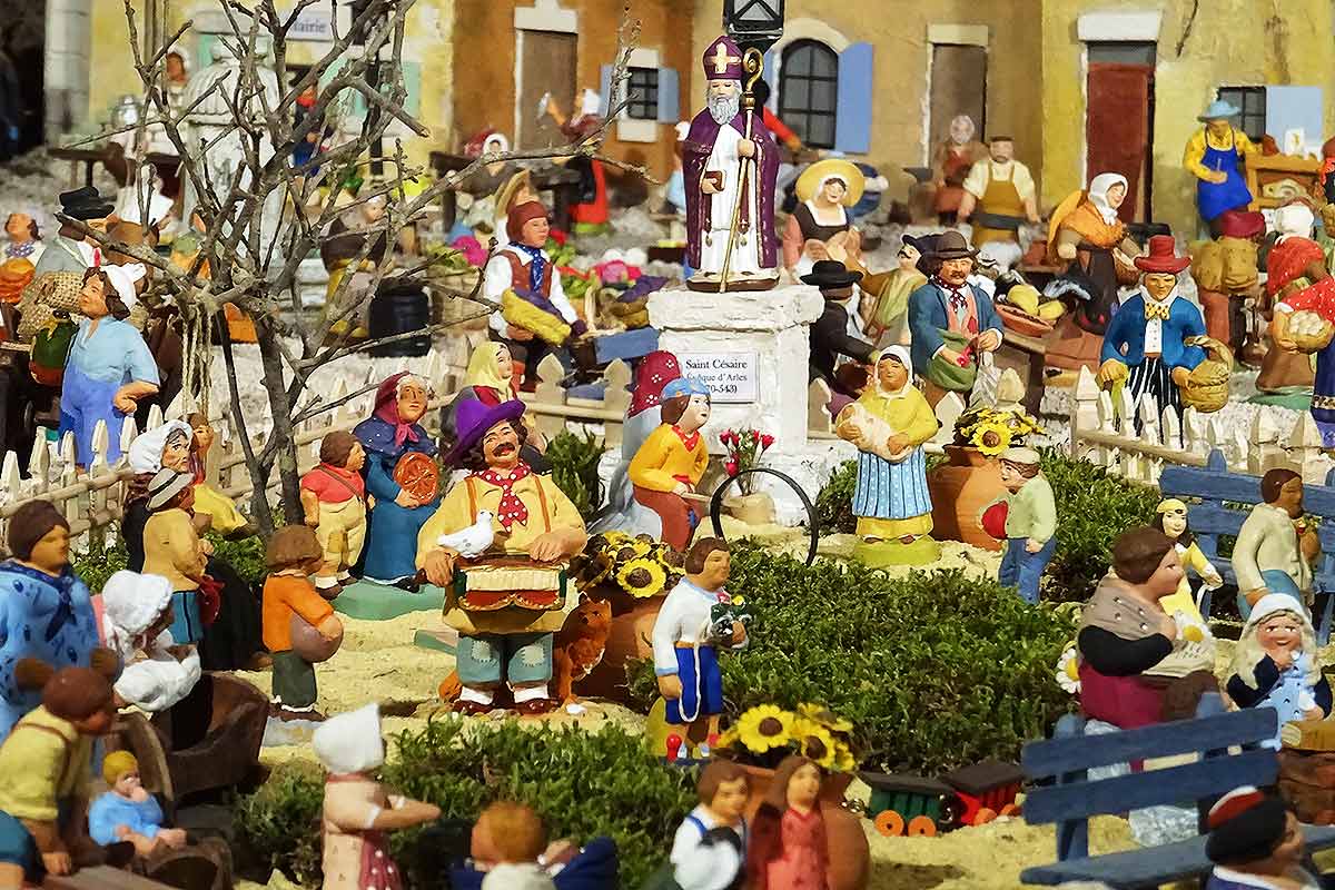 Crèche de Noël à Arles